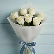 Букет 7 Белых роз Эдлесс Лав в Сольцах