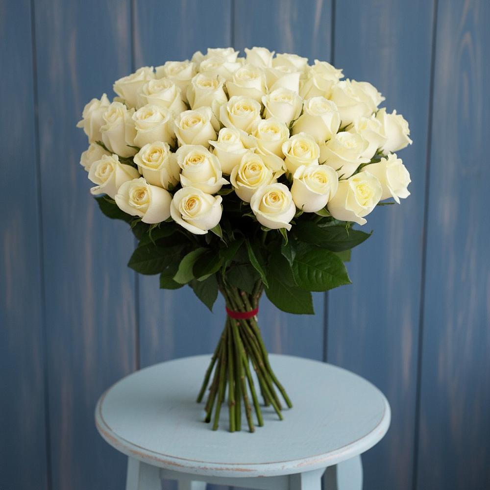 Букет 51 Белая роза Эдлесс Лав в Сольцах