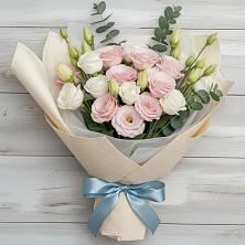 Букет цветов из:  Лизиантусы в Сольцах