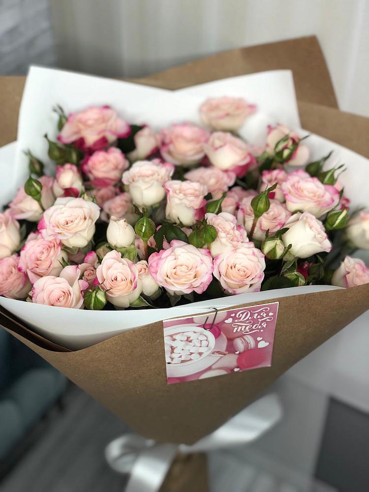 Букет цветов из: Розы в Сольцах