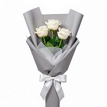 Букет 3 белые розы в Сольцах