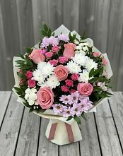 Букет цветов из:  Альстромерии, Гвоздики, Розы и Хризантемы в Сольцах