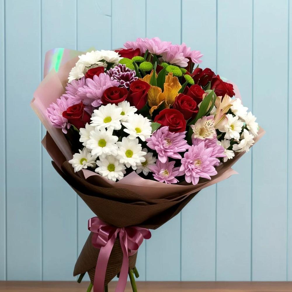 Букет цветов из: Розы, Хризантемы и Альстромерии в Сольцах
