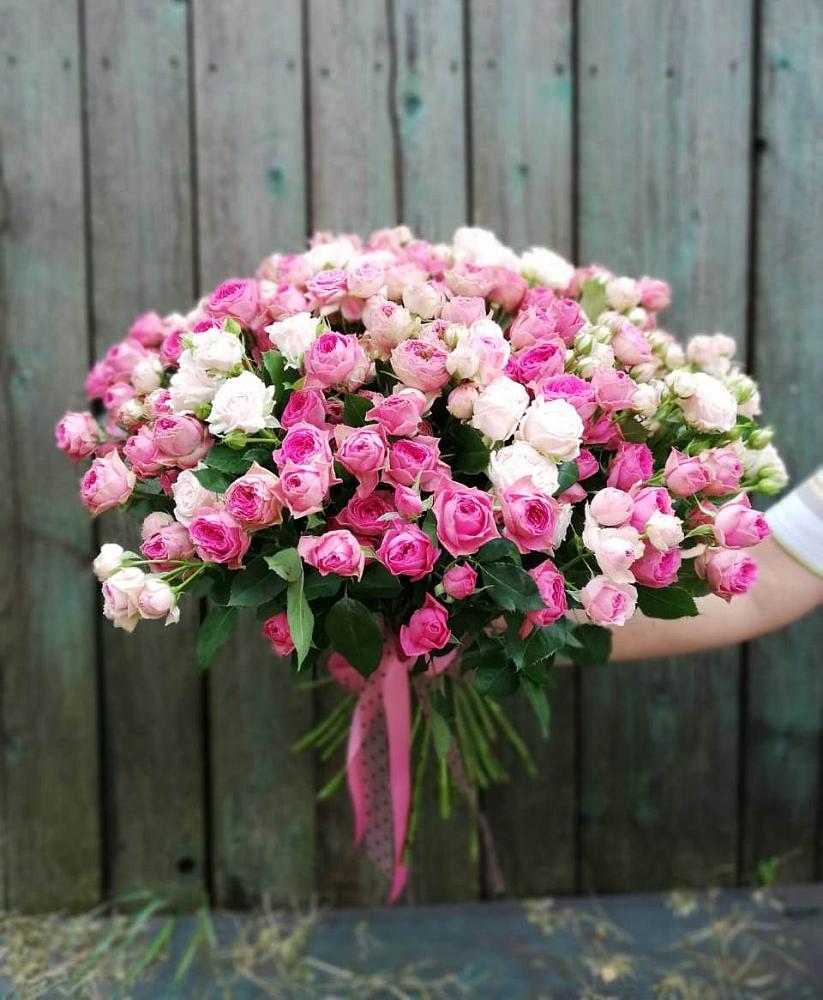 Букет Розовые кустовые розы Натали и Лав Лидия в Сольцах