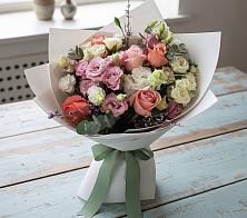 Букет цветов из:  Розы, Лизиантусы и Гвоздики в Сольцах