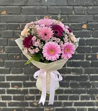 Букет цветов из:  Герберы и Хризантемы #REPLACE_PRED# Сольцах