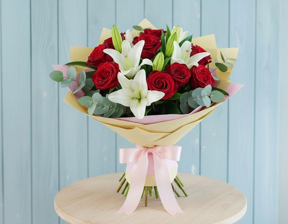 Букет цветов из: Лилии и Розы в Сольцах