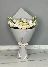 Букет цветов из:  Розы и Лизиантусы в Сольцах